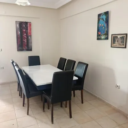 Barlas מלון